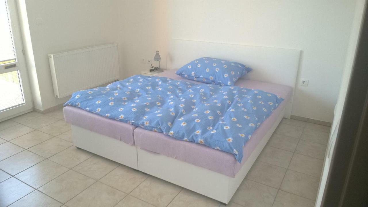 Novy Prerov Penzion Pod Sklepy מראה חיצוני תמונה